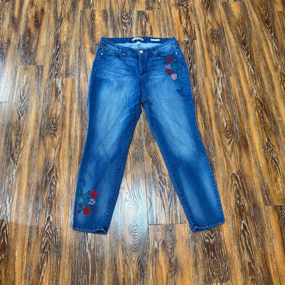 Code Bleu Soho Skinny Jeans Womens 14 Med Wash Floral Embroidered Stretch Denim